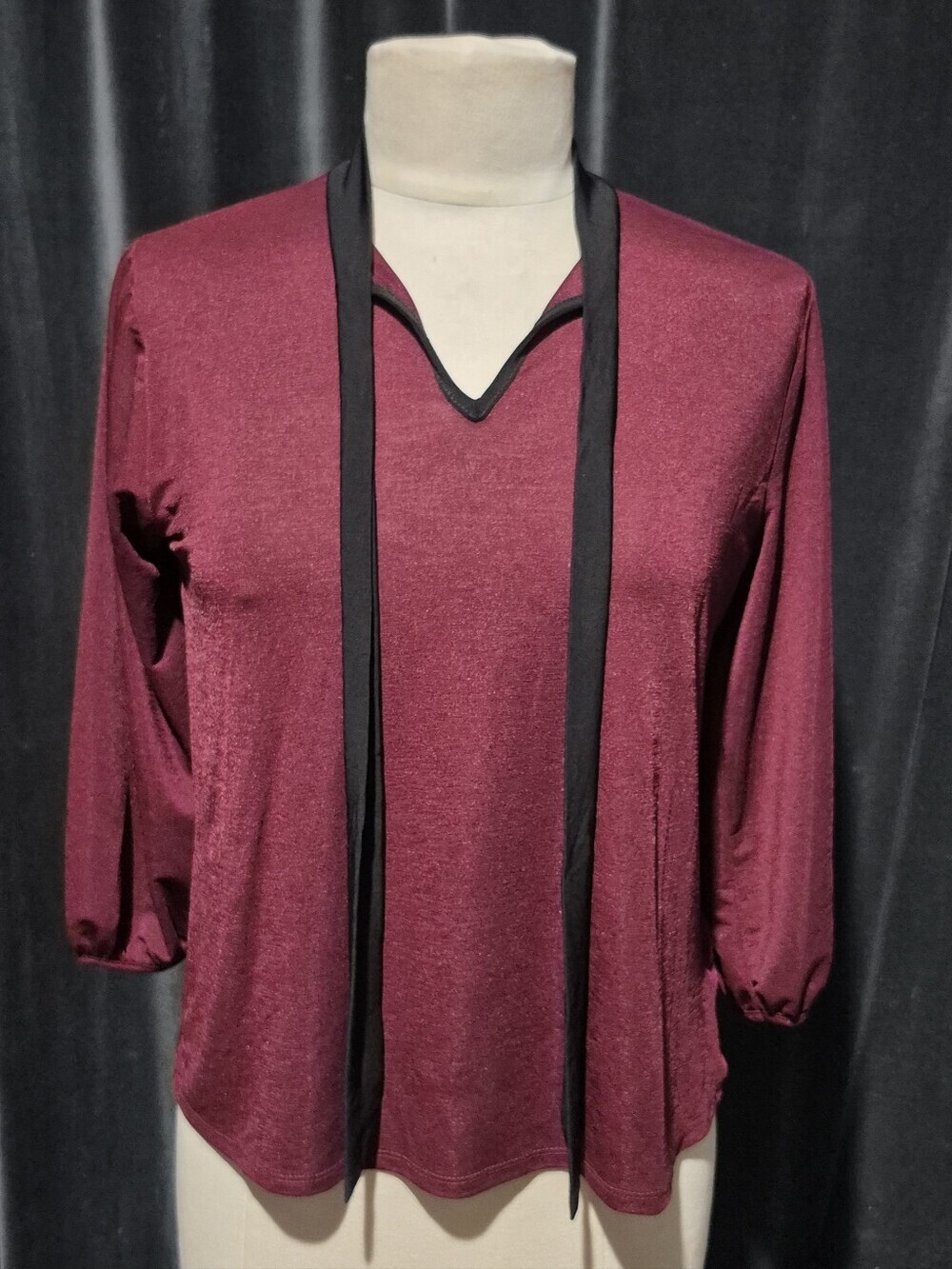 Comfortable Burgundy Long-Sleeve V-Neck Top with Black Tie (Box B)